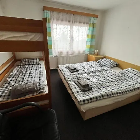 Horska Bouda Schmitke Vyhled Klinovec Casa vacanze *